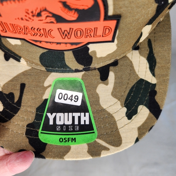 Jurassic World Universal City Studios Camouflage Youth Hat One Size - Picture 4 of 6